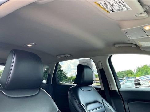 Used 2023 Ford Edge SEL AWD/4WD image 23