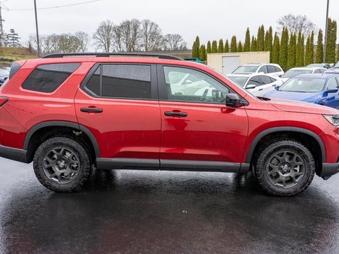 New 2025 Honda Pilot TrailSport image 5