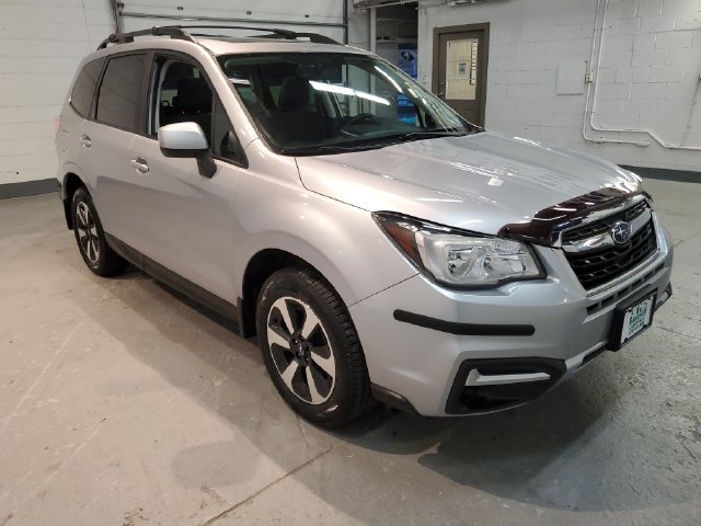 Used 2017 Subaru Forester 2.5i Premium w/ All-Weather Package AWD/4WD image 9