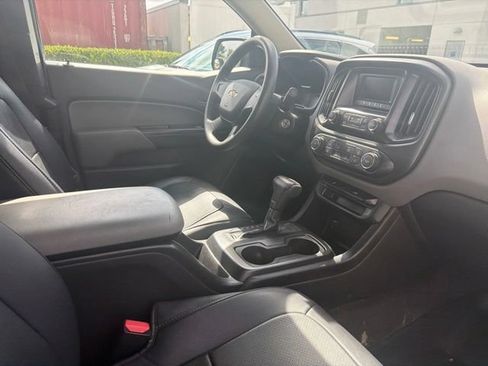 Used 2015 Chevrolet Colorado W/T RWD image 13