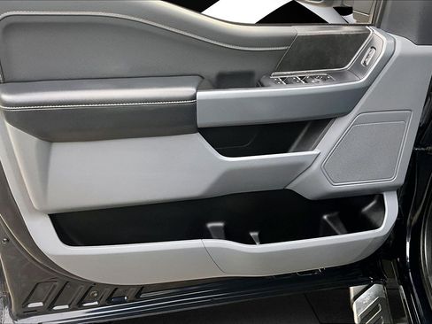 Certified 2022 Ford F150 XLT w/ Equipment Group 302A High image 17