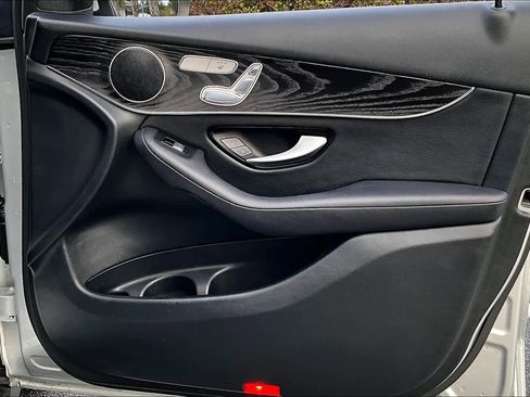 Certified 2018 Mercedes-Benz GLC 300 image 22