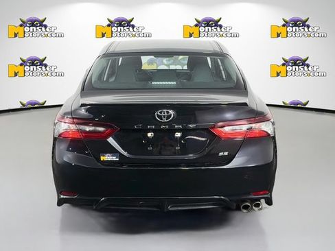 Used 2021 Toyota Camry SE FWD image 6