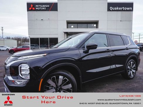 New 2026 Mitsubishi Outlander SEL FWD image 1