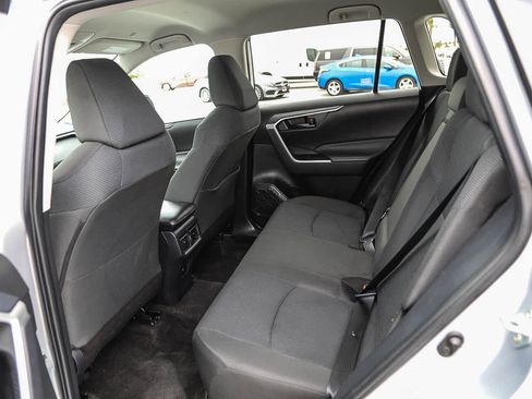 Used 2024 Toyota RAV4 LE AWD/4WD image 18
