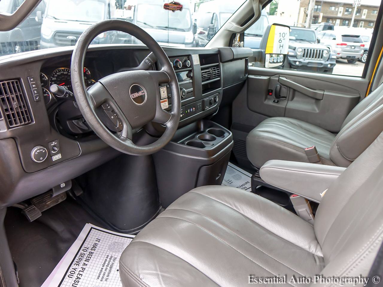 Used 2021 GMC Savana 3500 Extended w/ Power Convenience Package RWD image 9