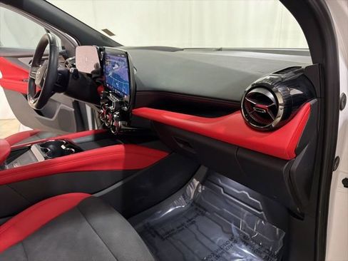 Used 2024 Chevrolet Blazer EV RS image 23