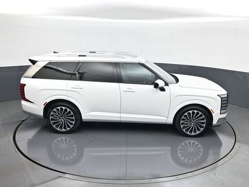 Used 2026 Hyundai Palisade Calligraphy image 17