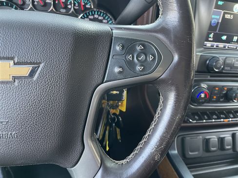 Used 2015 Chevrolet Silverado 2500 High Country w/ Duramax Plus Package AWD/4WD image 26