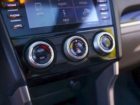 Used 2017 Subaru Forester 2.5i Limited w/ Popular Package #2 image 46