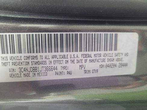 Used 2018 Jeep Compass Latitude w/ Popular Equipment Group AWD/4WD image 33