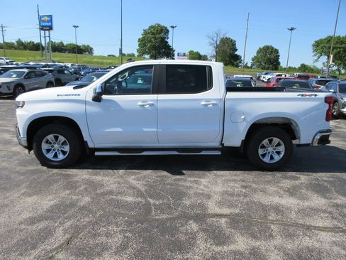 Used 2021 Chevrolet Silverado 1500 LT AWD/4WD image 2