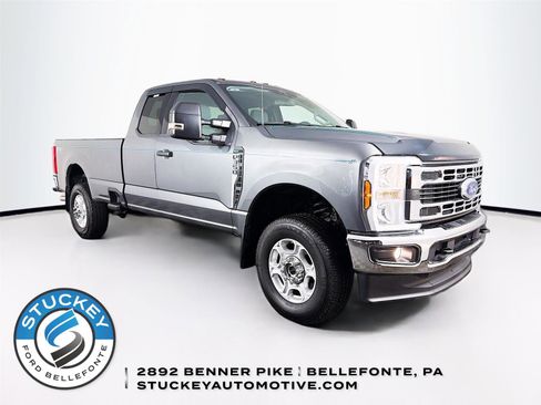 Used 2025 Ford F350 XLT w/ FX4 Off-Road Package AWD/4WD image 1