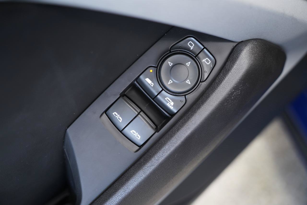 Used 2021 Chevrolet Camaro LT RWD image 30