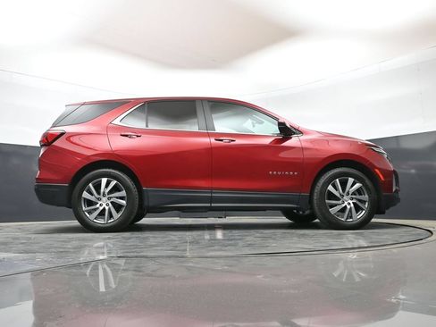 Used 2024 Chevrolet Equinox LT w/ LPO, Floor Liner Package FWD image 47