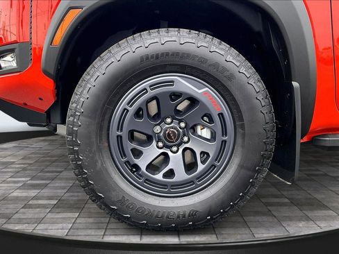 New 2025 Nissan Frontier PRO-4X image 12