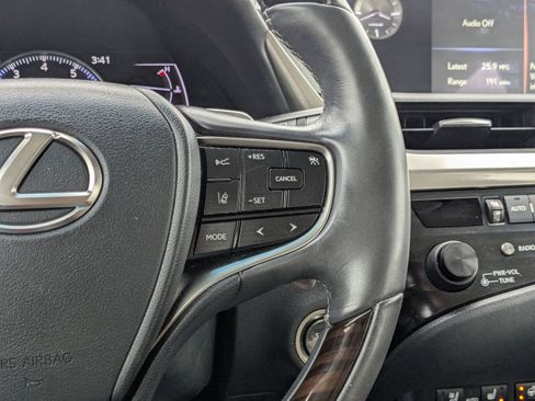 Used 2019 Lexus ES 350 w/ Premium Package image 17