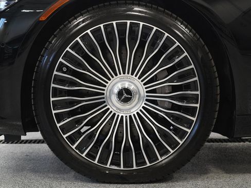 Used 2024 Mercedes-Benz Maybach S 680 4MATIC image 10