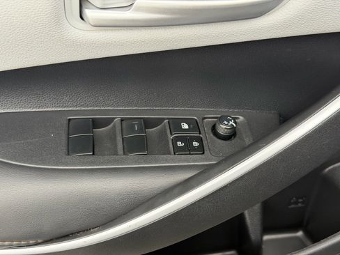 Used 2021 Toyota Corolla SE w/ Carpet Mat Package (TMS) FWD image 17