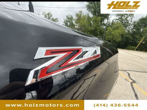 Certified 2019 Chevrolet Silverado 1500 Custom Trail Boss w/ Custom Convenience Package AWD/4WD image 28