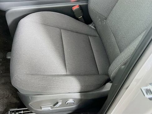 New 2026 Hyundai Ioniq 9 SE image 16