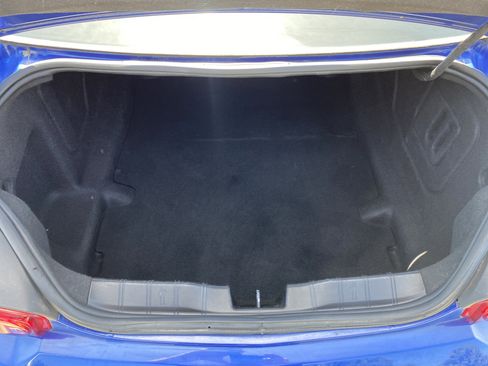 Used 2021 Chevrolet Camaro LT RWD image 5