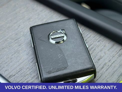 Certified 2024 Volvo XC90 T8 Ultimate w/ Protection Package Premier AWD/4WD image 39