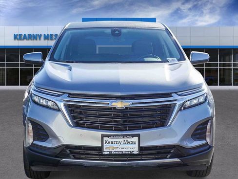 Used 2024 Chevrolet Equinox LT image 2