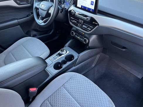 Certified 2022 Ford Escape SE FWD image 17