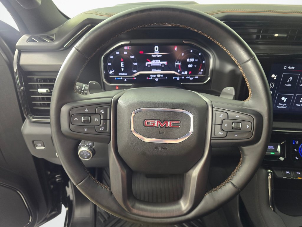 Used 2024 GMC Sierra 1500 AT4 w/ Technology Package AWD/4WD image 14