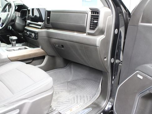 Used 2024 Chevrolet Silverado 1500 RST w/ Convenience Package II AWD/4WD image 33