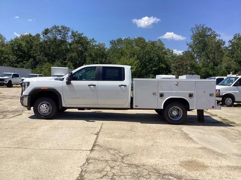 New 2025 GMC Sierra 3500 Pro w/ Convenience Package AWD/4WD image 8