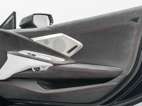 Used 2023 Chevrolet Corvette Stingray Premium Conv w/ Z51 Performance Package RWD image 43