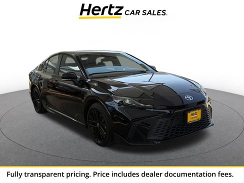 Used 2026 Toyota Camry SE FWD image 1