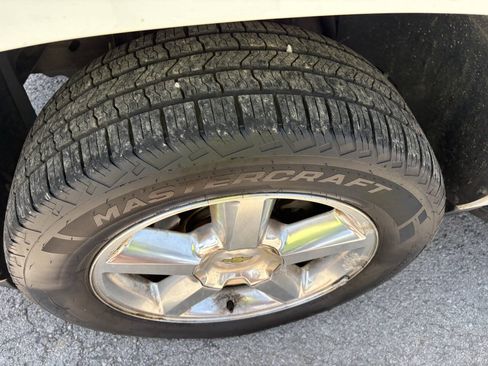 Used 2013 Chevrolet Suburban LT w/ All-Star Edition RWD image 17