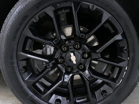 Used 2023 Chevrolet Tahoe Premier image 32