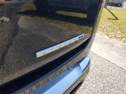 Used 2024 Jeep Wagoneer L Series II image 7