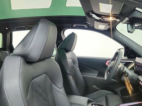 Used 2025 BMW X3 xDrive30i AWD/4WD image 22