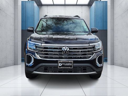 New 2026 Volkswagen Atlas SE image 24