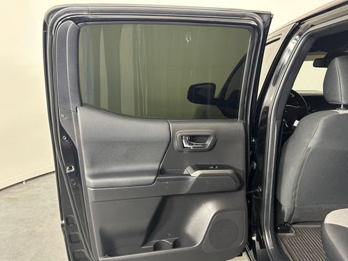 Used 2023 Toyota Tacoma TRD Sport AWD/4WD image 27