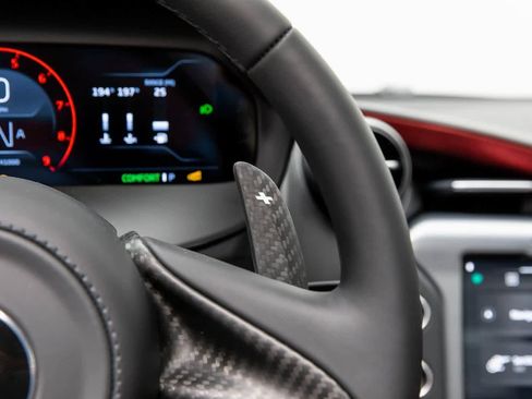 New 2026 McLaren 750S image 31