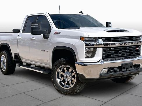 Used 2021 Chevrolet Silverado 2500 LT w/ Convenience Package image 4