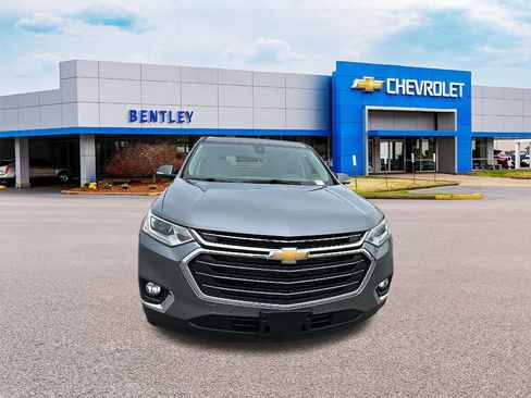Used 2021 Chevrolet Traverse LT image 8
