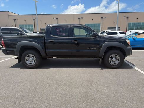 Used 2013 Toyota Tacoma PreRunner w/ Convenience Pkg RWD image 2