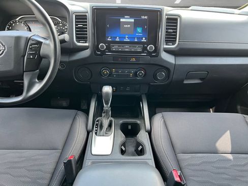 Certified 2023 Nissan Frontier SV w/ Technology Package RWD image 3