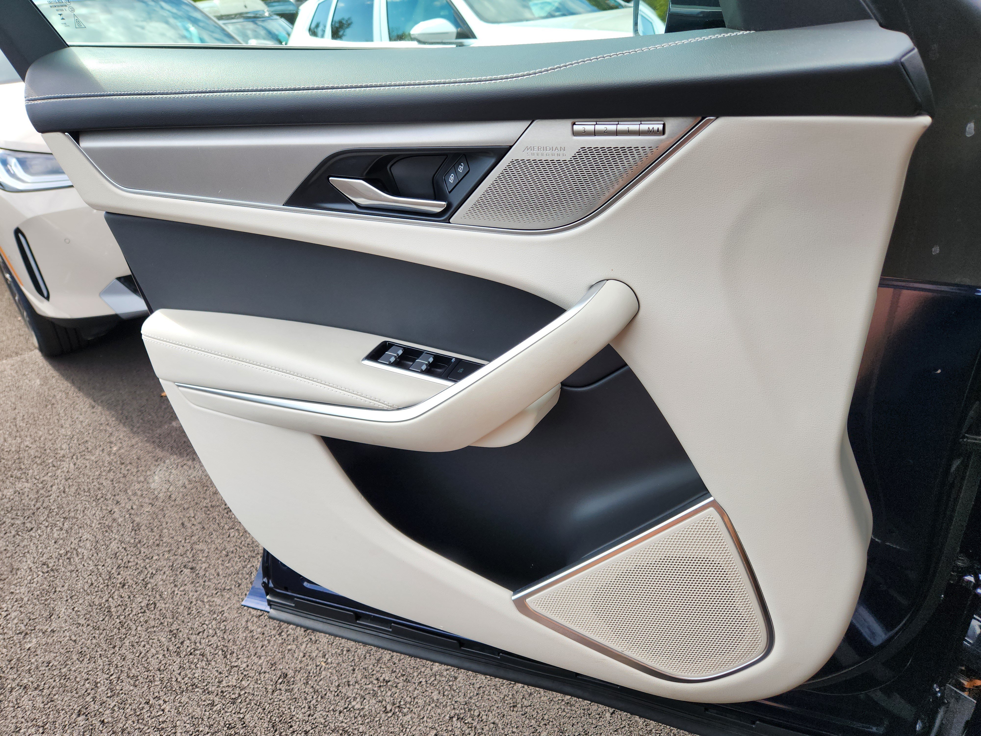 Certified 2026 Jaguar F-PACE R-Dynamic S AWD/4WD image 25