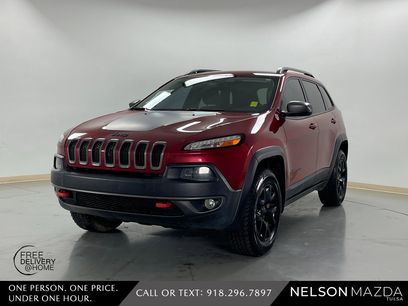 Used 2016 Jeep Cherokee Trailhawk w/ Comfort/Convenience Group