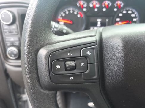 Used 2025 Chevrolet Silverado 1500 Custom Trail Boss AWD/4WD image 21
