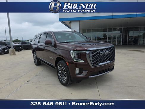 Certified 2023 GMC Yukon XL Denali Ultimate AWD/4WD image 1