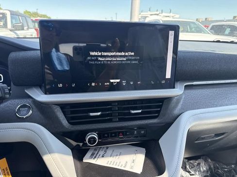 New 2026 Ford Explorer Platinum w/ LUX Leather Package AWD/4WD image 12